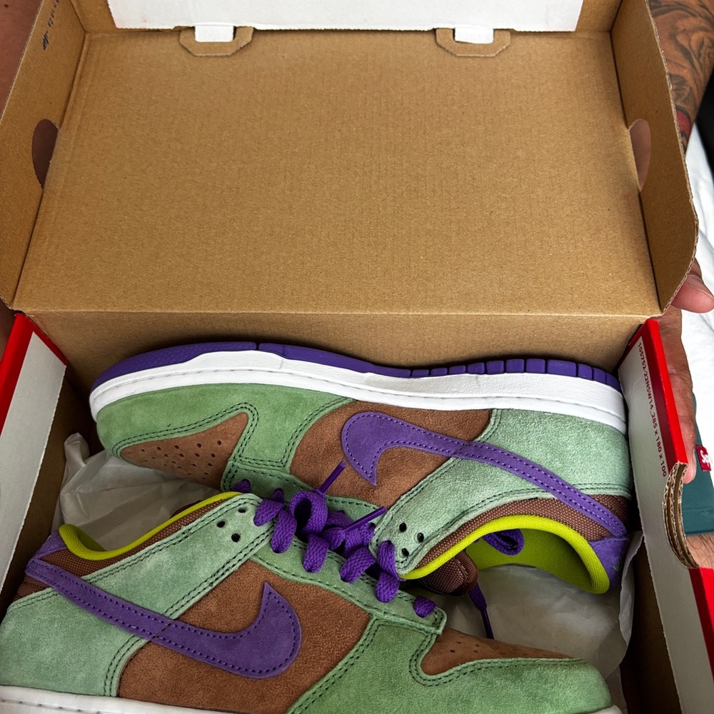Nike Women's Green and Purple Sneakers